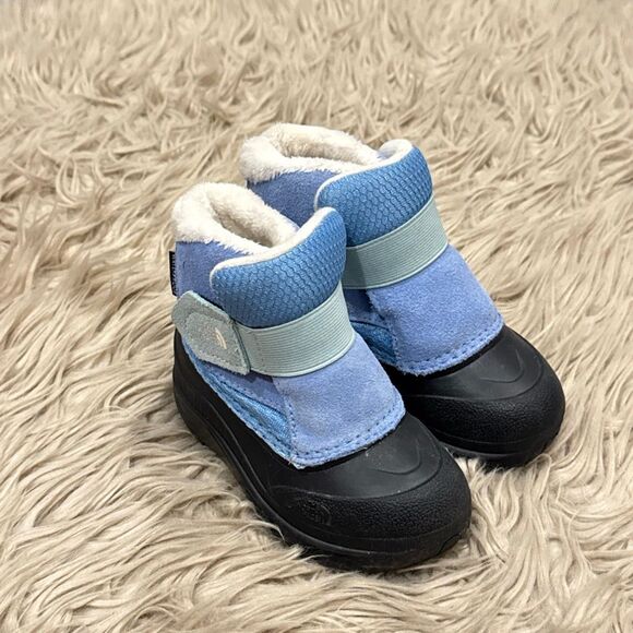 The North face toddler snow boots size 9 - Picture 1 of 8